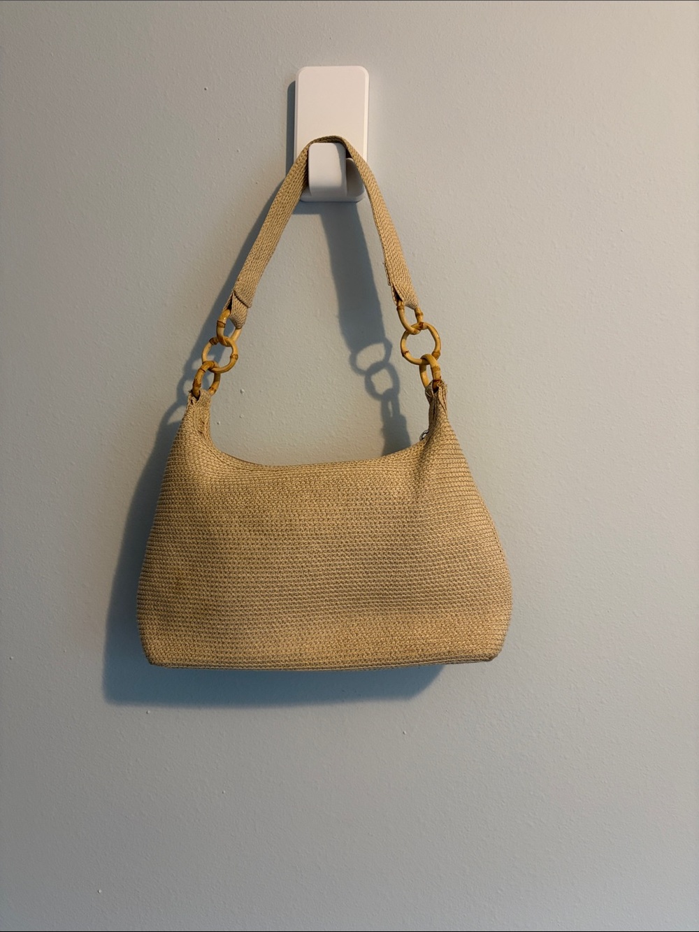 Talbots Beige Woven Shoulder Bag with Wooden Ring Links
